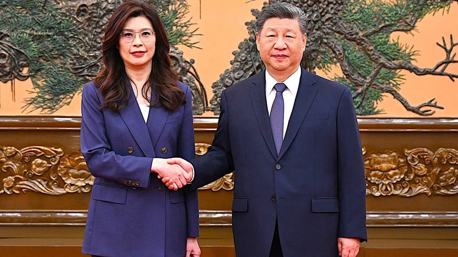 taiwan-opposition-leader-meets-xi-in-beijing-as-taiwan-defense-fight-intensifies