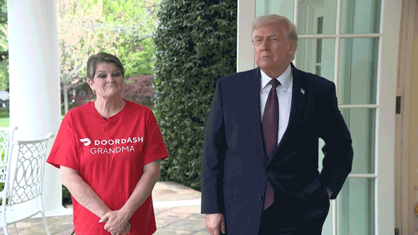 trump’s-mcdonald’s-order-comes-with-cash-surprise-for-‘doordash-grandma’-outside-white-house